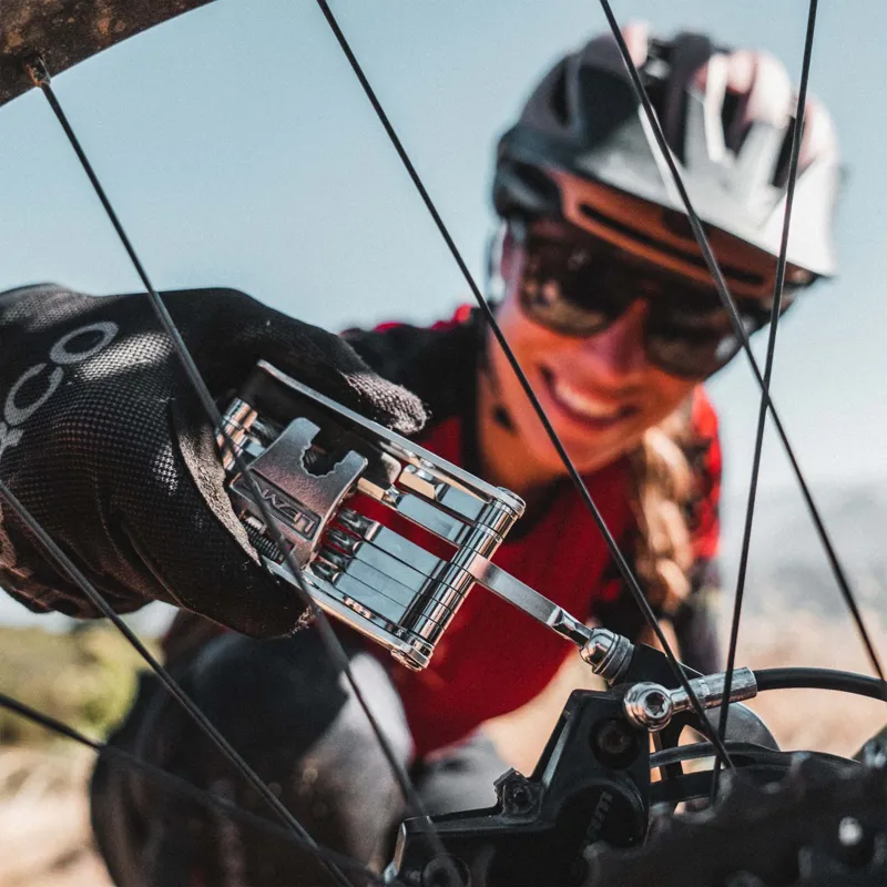 Lezyne Super SV23 Multi-tool in Silver-4