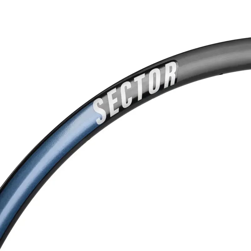 Sector R26 28-hole Rim in Black-2
