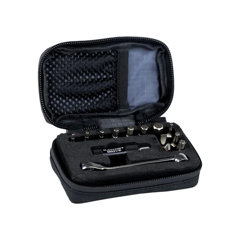 Lezyne Drive Silver Ratchet Compact Set With Carrying Case-1