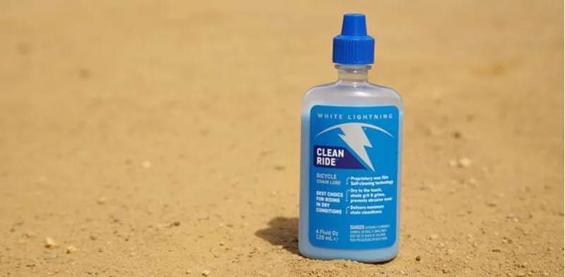 White Lightning Clean Ride 4oz Chain Lube in Blue-2